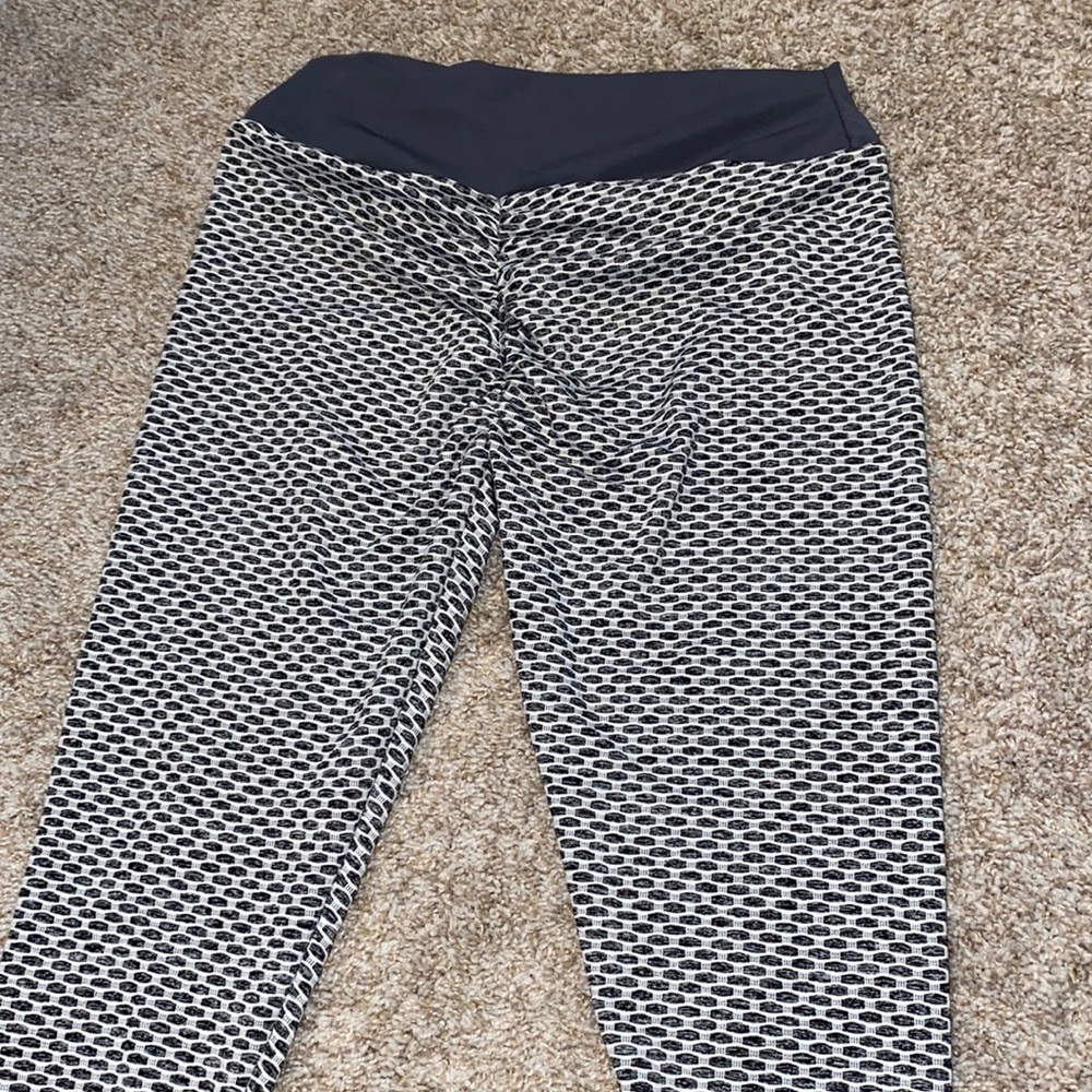 AS SEEN ON TIK TOK leggings